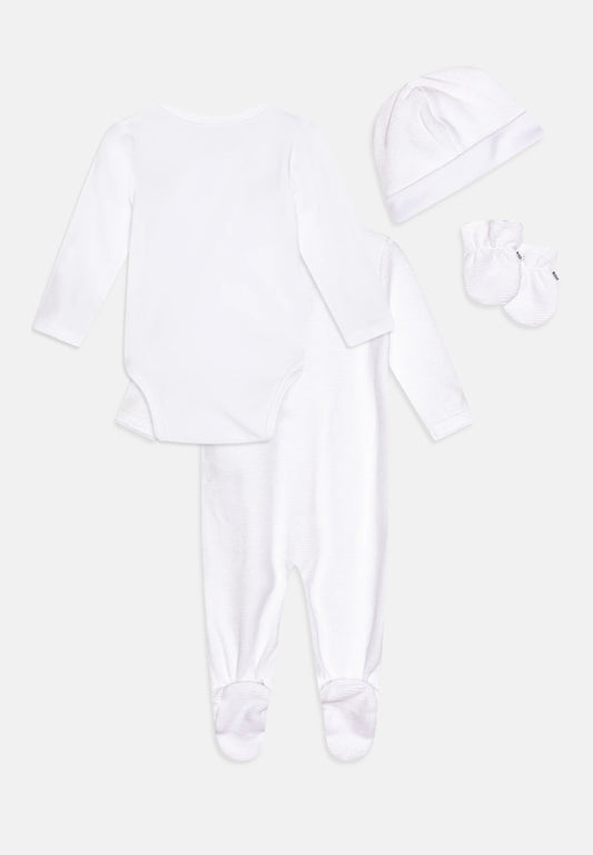 BOSS Kidswear 4 piece set with logo